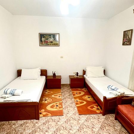 Ferienwohnung Hajdini Apartament Sarandë Exterior foto