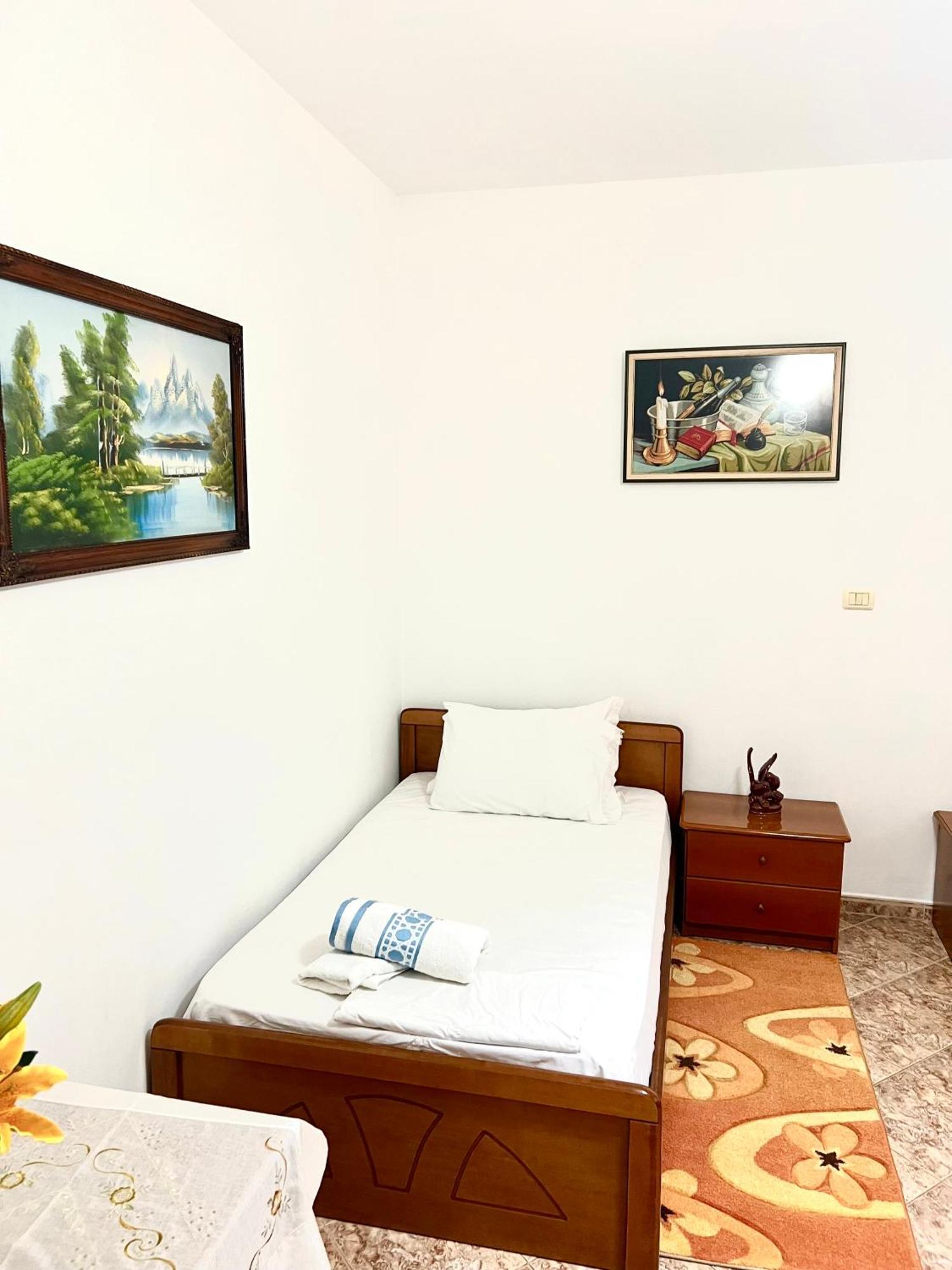 Ferienwohnung Hajdini Apartament Sarandë Exterior foto